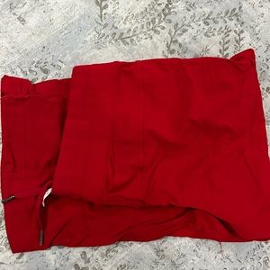 Lululemon size 8 dance studio capris red (not lined) mint condition